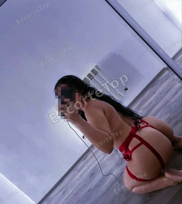 Elena, escortă în București, Centrul Vechi