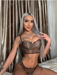 Kris 10, escortă în București, Unirii (4/5)