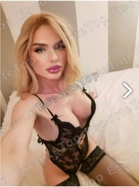 Ts Christina, escortă în București (2/5)